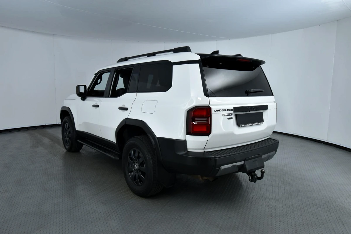 2025 TOYOTA LAND CRUISER PRADO 2.8 GD VX-R