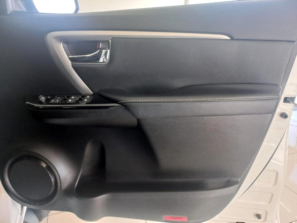 2024 TOYOTA FORTUNER 2.4 GD-6 AT