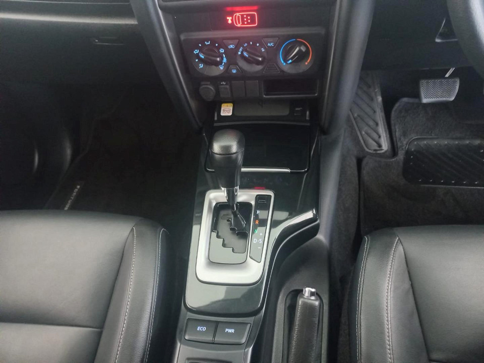 2024 TOYOTA FORTUNER 2.4 GD-6 AT