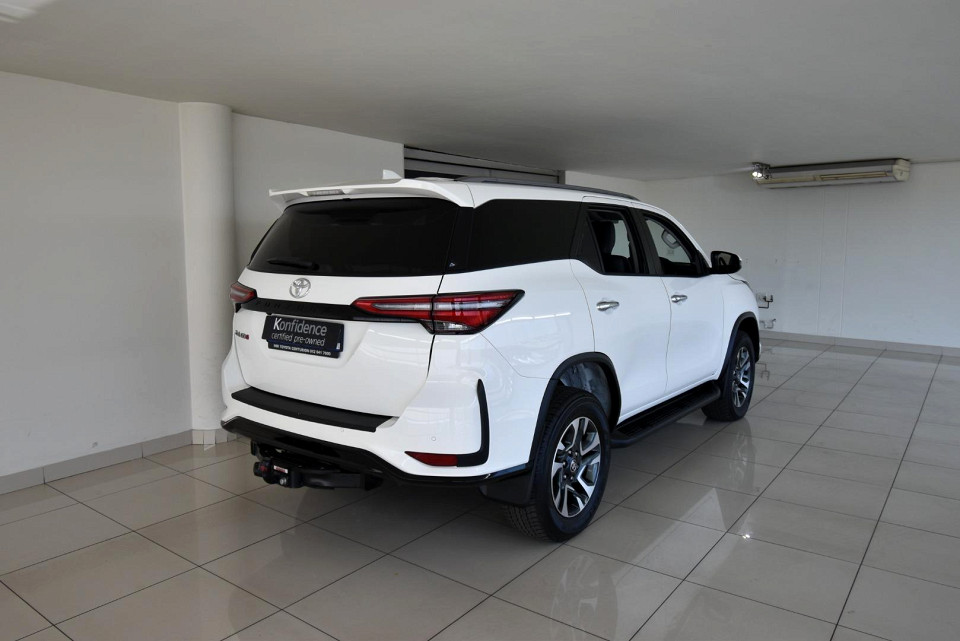 2024 TOYOTA FORTUNER 2.4 GD-6 AT