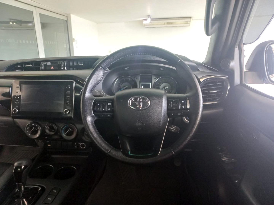 2024 TOYOTA HILUX 2.8 GD-6 LEGEND 4X4 AT X CAB