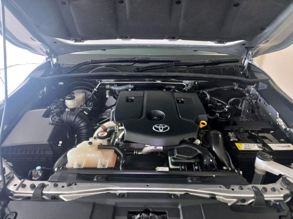2024 TOYOTA HILUX 2.8 GD-6 LEGEND 4X4 AT X CAB