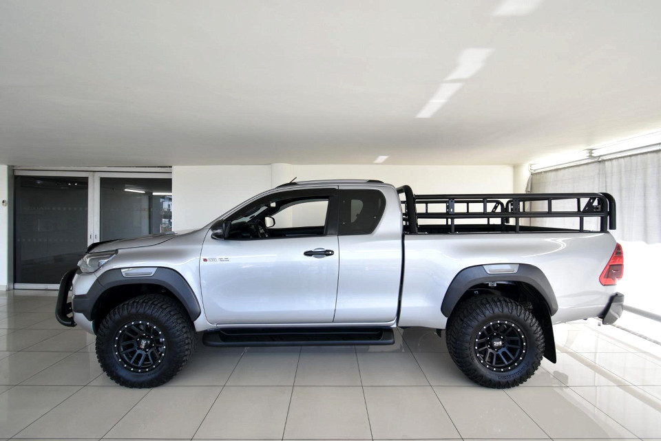 2024 TOYOTA HILUX 2.8 GD-6 LEGEND 4X4 AT X CAB