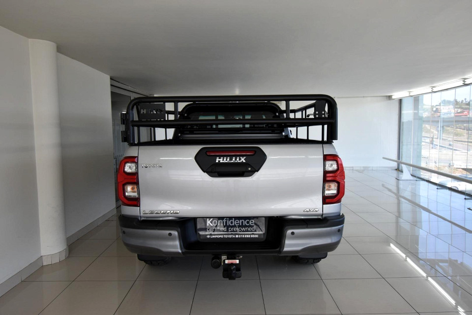 2024 TOYOTA HILUX 2.8 GD-6 LEGEND 4X4 AT X CAB