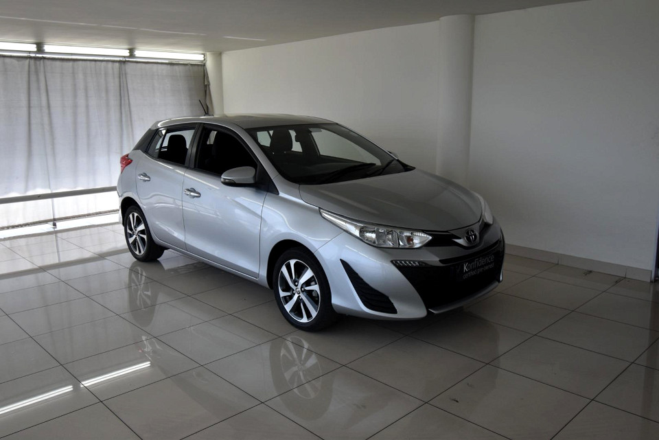 2019 TOYOTA YARIS 1.5 Xs