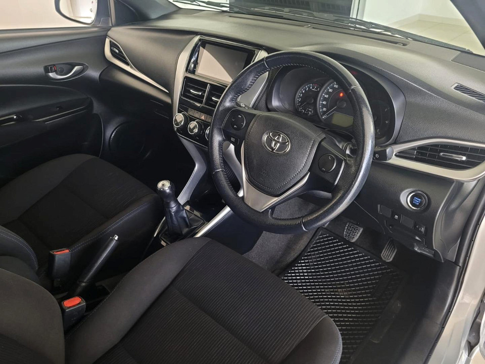 2019 TOYOTA YARIS 1.5 Xs