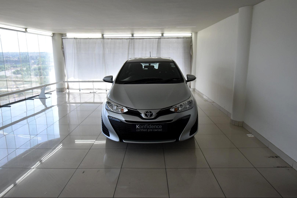 2019 TOYOTA YARIS 1.5 Xs