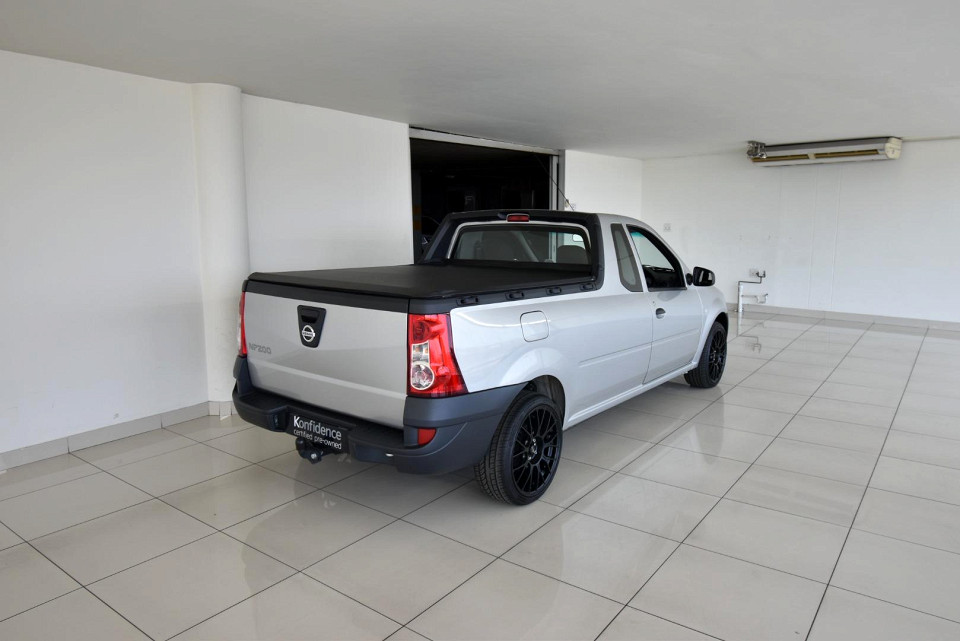 2024 NISSAN NP200 1.6 8V AC SAFETY PACK