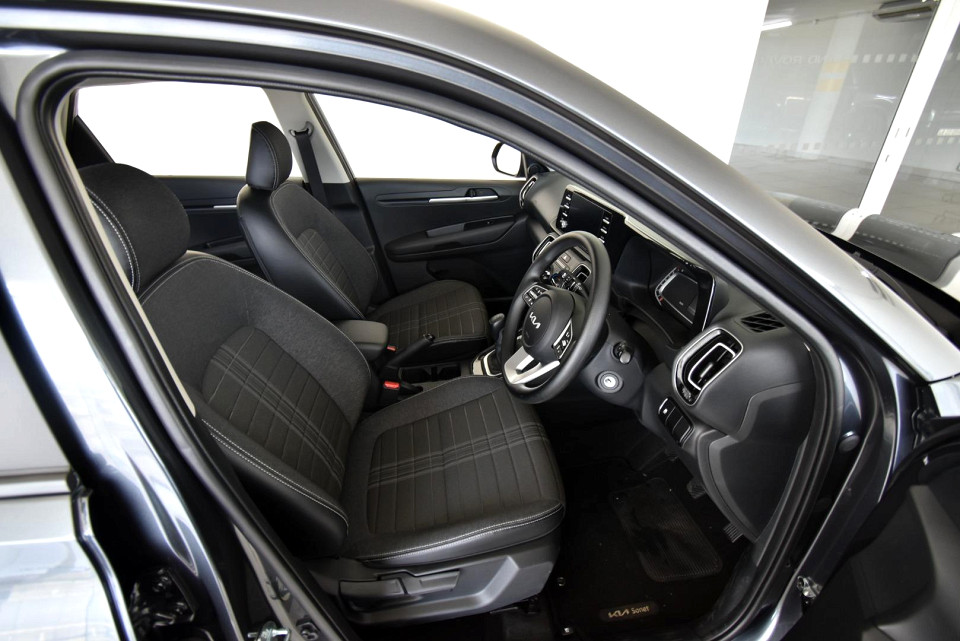2025 KIA SONET 1.5 LS MT