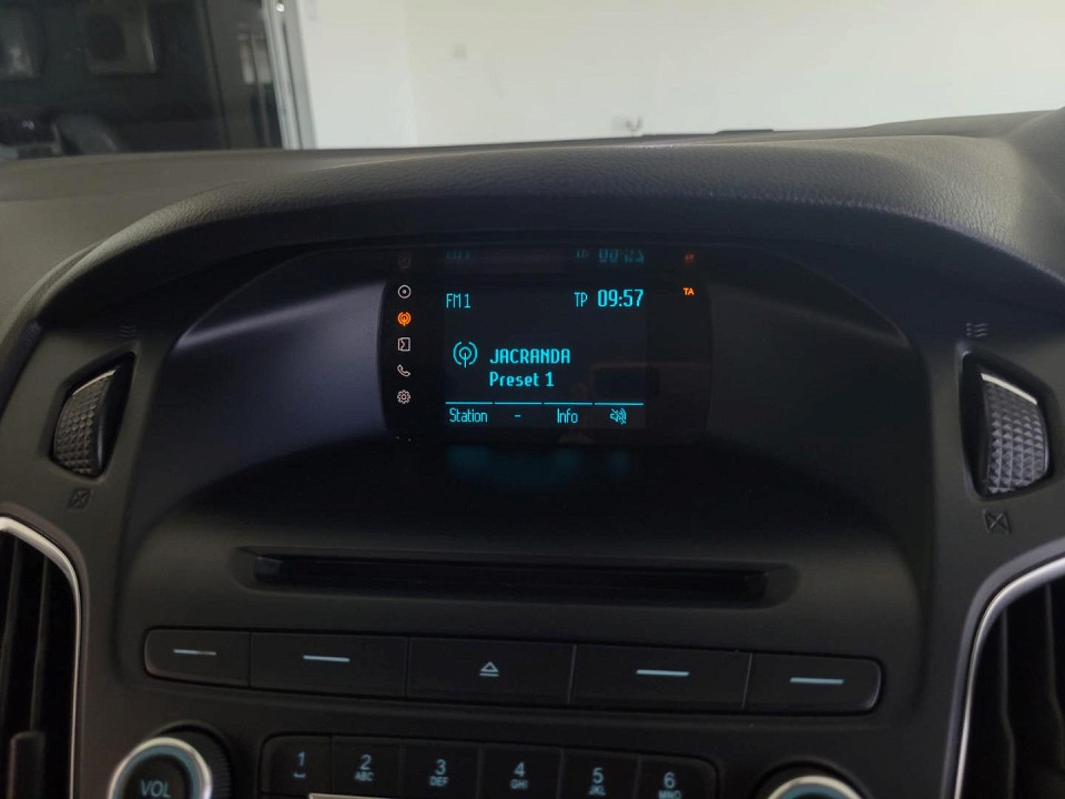 2017 FORD FOCUS 1.5 TDCi TREND 4-DOOR