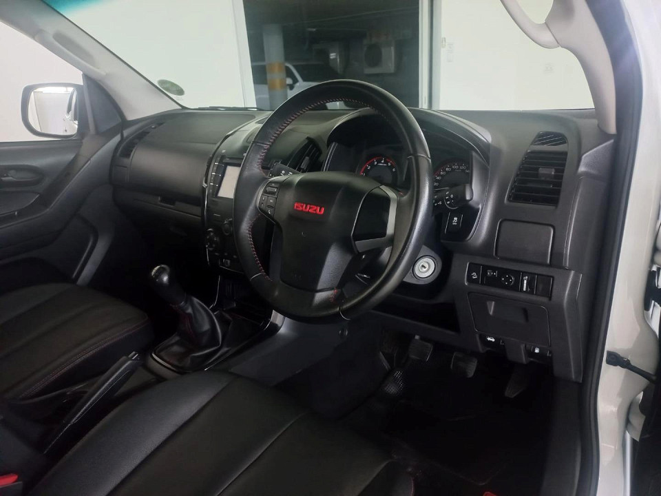 2020 ISUZU D-MAX 250 HO D/CAB X-RIDER