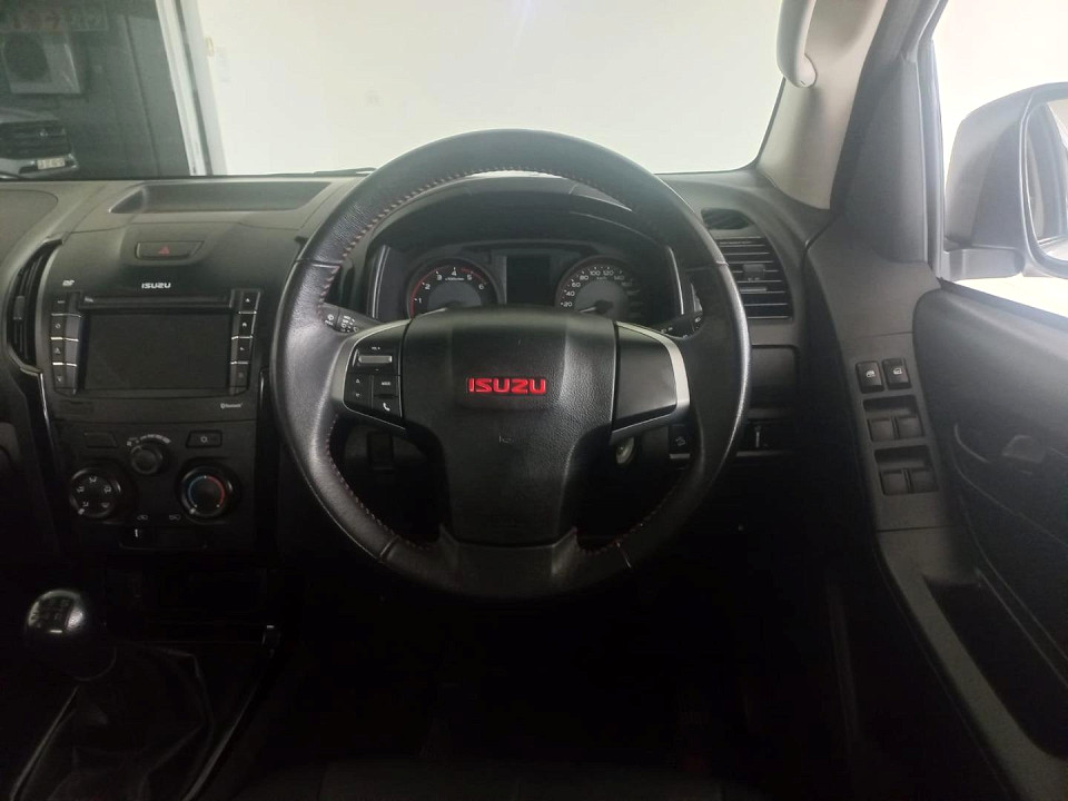 2020 ISUZU D-MAX 250 HO D/CAB X-RIDER