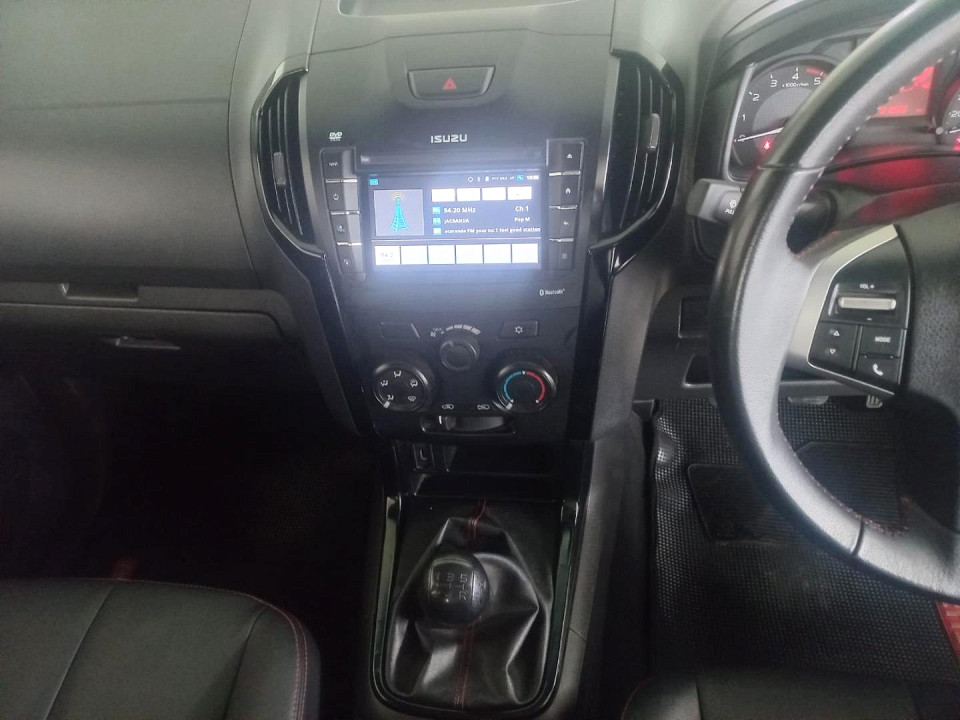 2020 ISUZU D-MAX 250 HO D/CAB X-RIDER