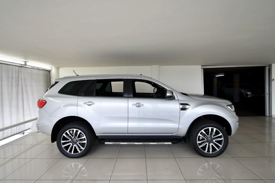 2022 FORD EVEREST 2.0 Bi TURBO LTD 4X4 AT