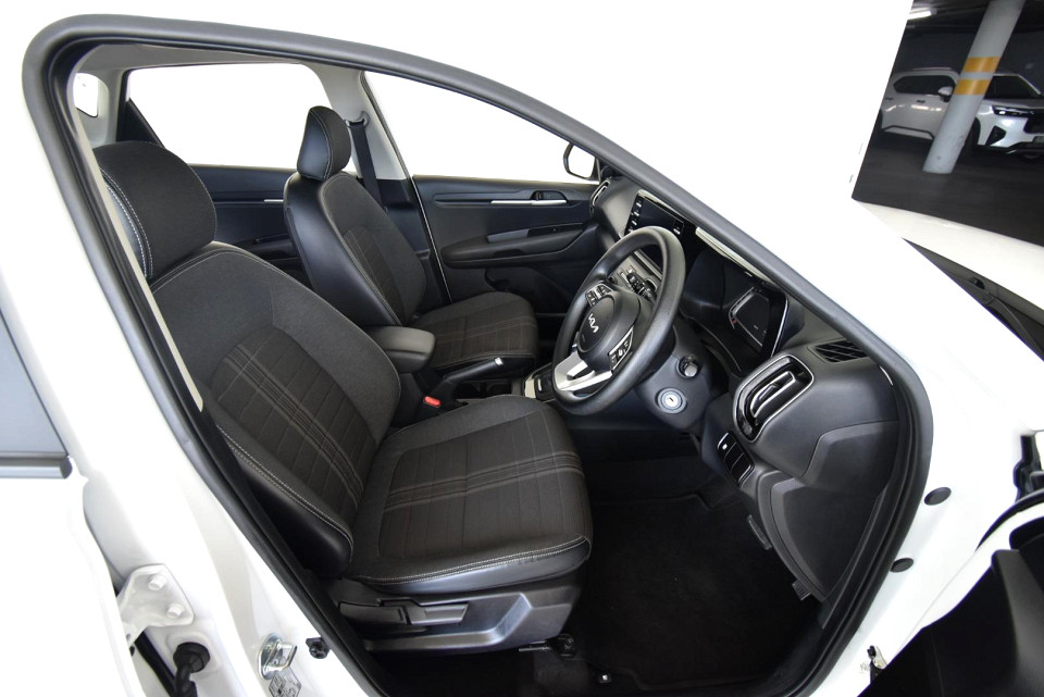 2024 KIA SONET 1.5 LX CVT