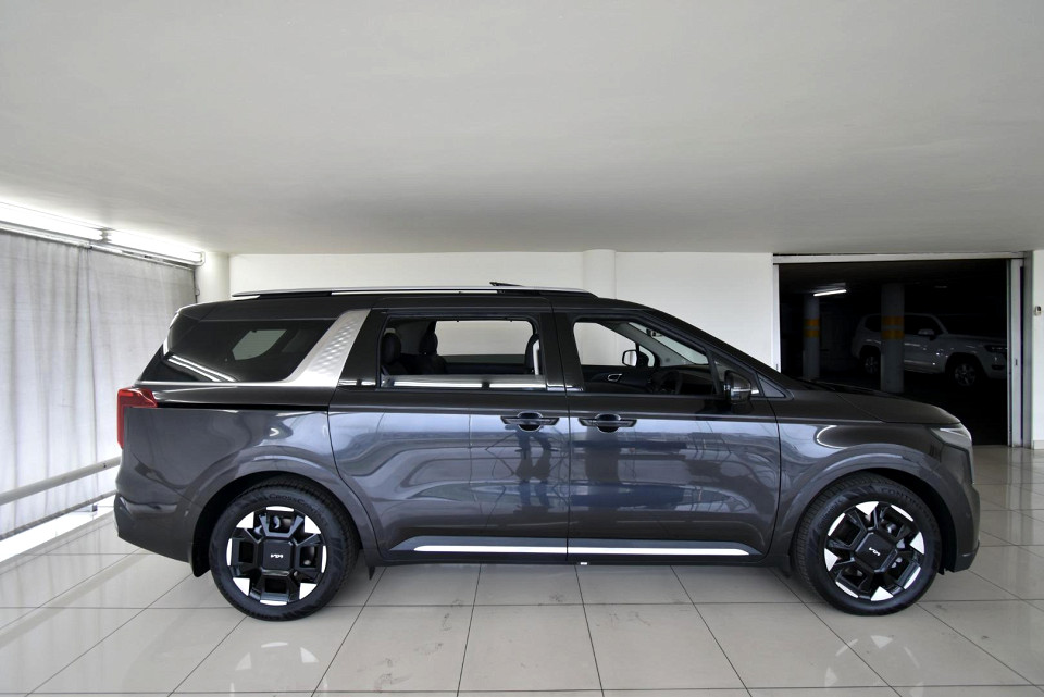 2025 KIA CARNIVAL 2.2 CRDI SXL AT 7 SEATER