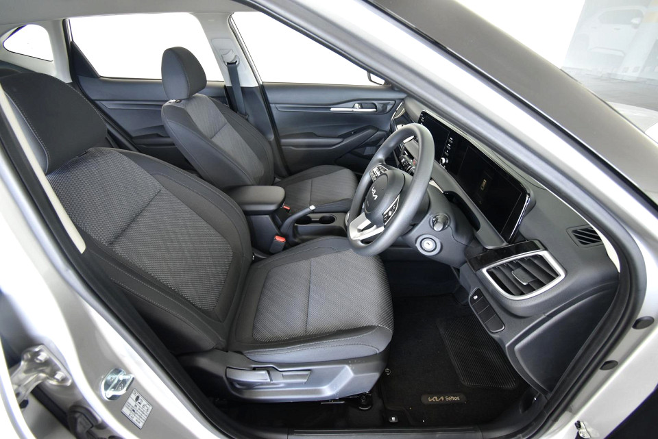 2025 KIA SELTOS 1.5 LS MT