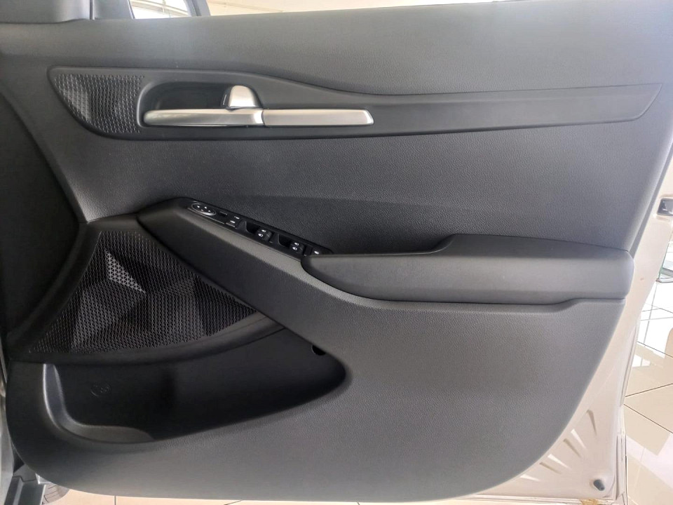 2025 KIA SELTOS 1.5 LS MT