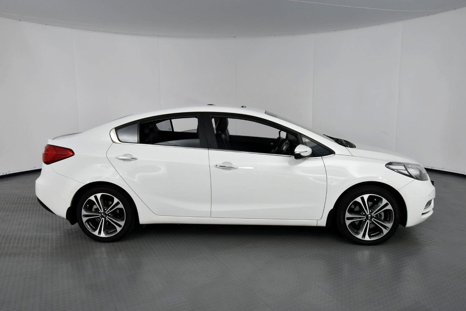 2014 KIA CERATO 2.0 SX 4-DOOR