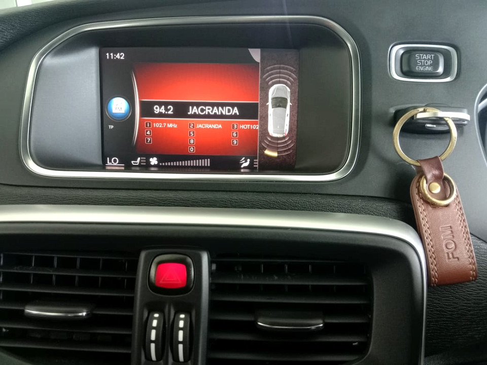 2019 VOLVO V40 D3 MOMENTUM GEARTRONIC