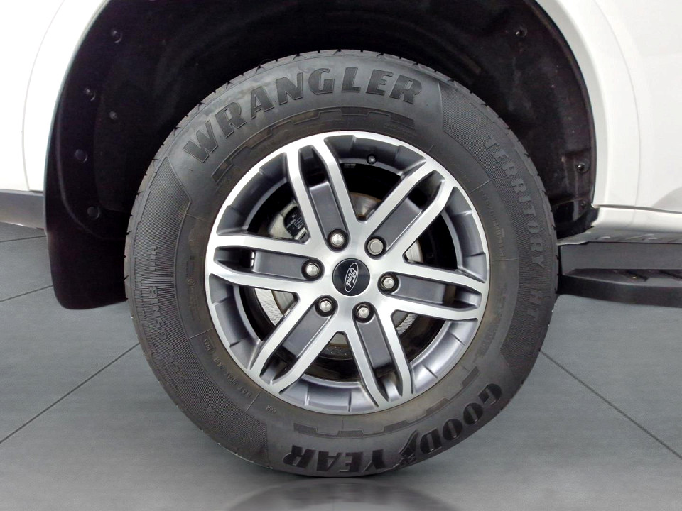 2024 FORD EVEREST 2.0 XLT BiT 4X2 AT