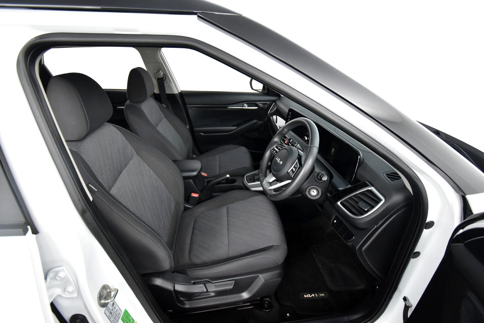 2024 KIA SELTOS 1.5 LX CVT