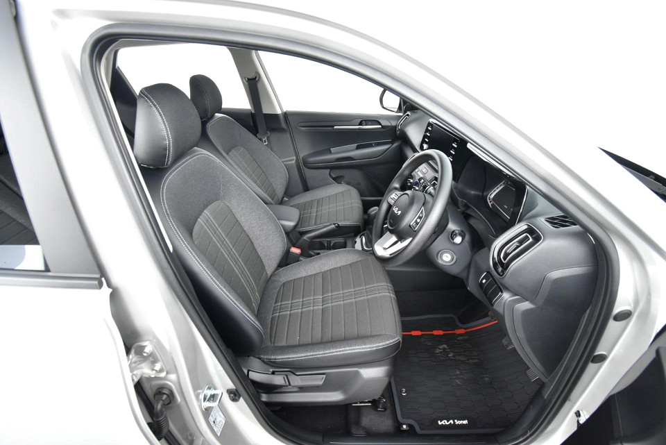 2025 KIA SONET 1.5 LS MT