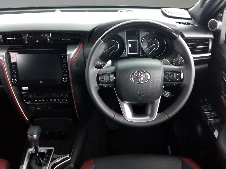 2025 TOYOTA FORTUNER 2.8 GD-6 RB VX AT