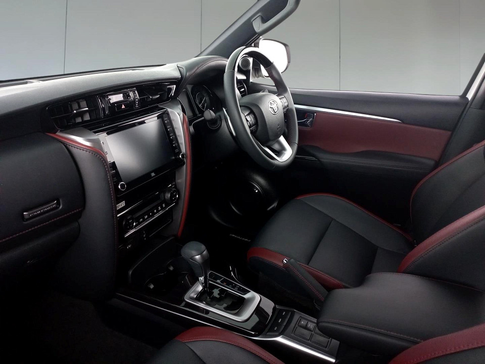 2025 TOYOTA FORTUNER 2.8 GD-6 RB VX AT