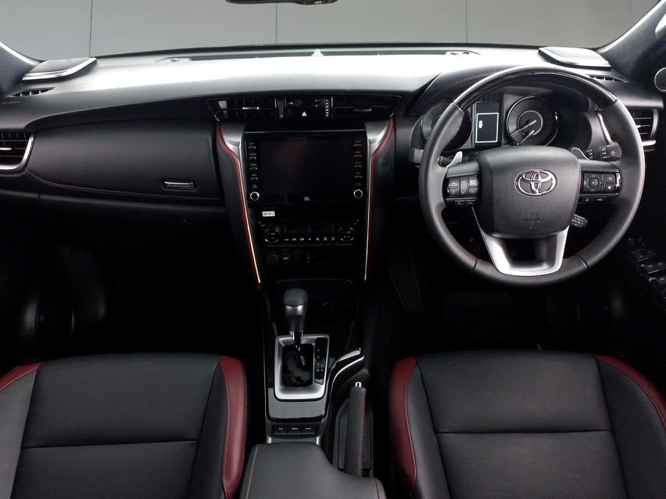 2025 TOYOTA FORTUNER 2.8 GD-6 RB VX AT