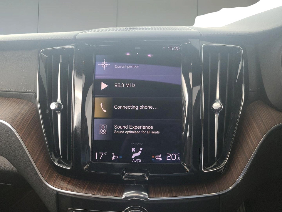 2021 VOLVO XC60 D4 R-DESIGN AWD GEARTONIC