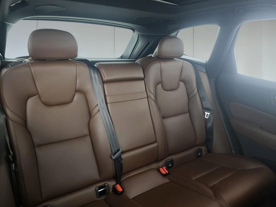 2021 VOLVO XC60 D4 R-DESIGN AWD GEARTONIC