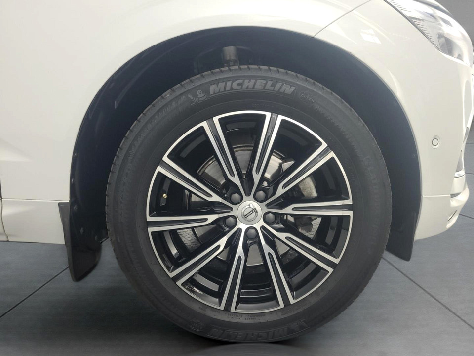 2021 VOLVO XC60 D4 R-DESIGN AWD GEARTONIC