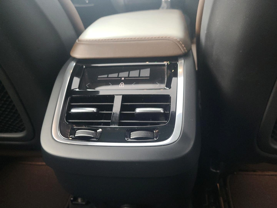 2021 VOLVO XC60 D4 R-DESIGN AWD GEARTONIC