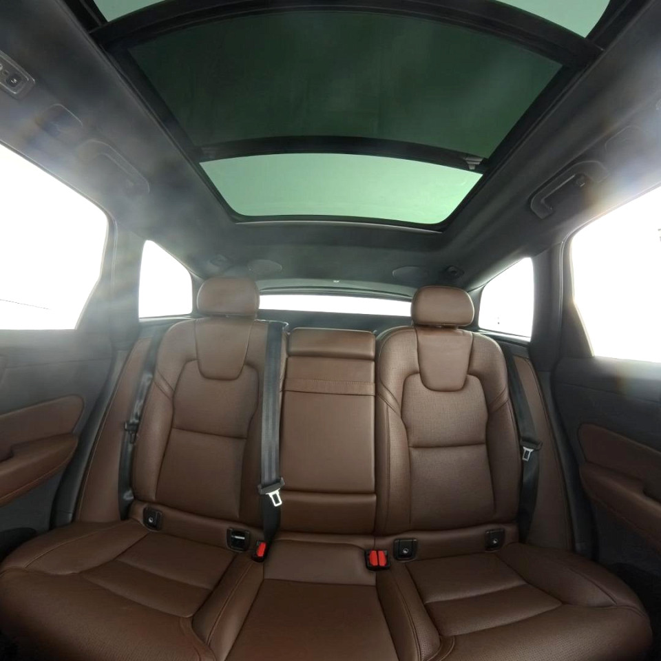 2021 VOLVO XC60 D4 R-DESIGN AWD GEARTONIC