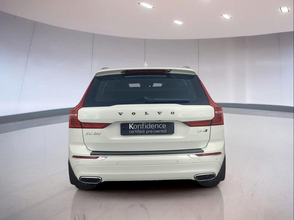 2021 VOLVO XC60 D4 R-DESIGN AWD GEARTONIC