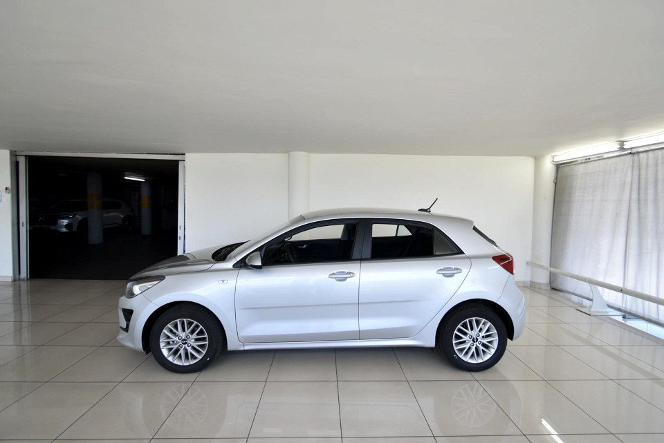 2023 KIA RIO 1.4 LS