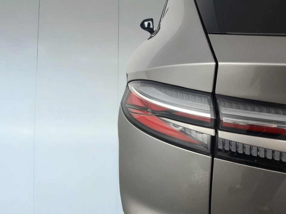 2025 MG HS 2.0T LUXURY AT