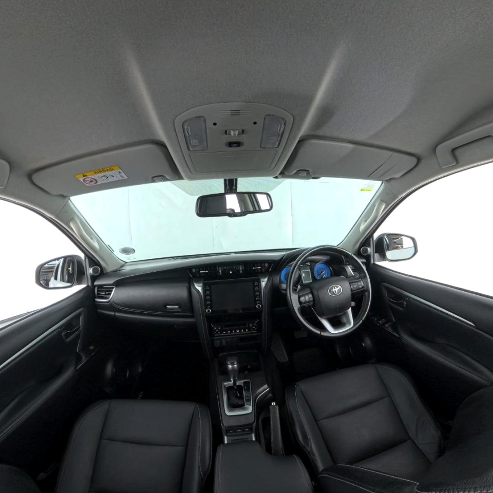 2021 TOYOTA FORTUNER 2.8 GD-6 RAISED BODY AT