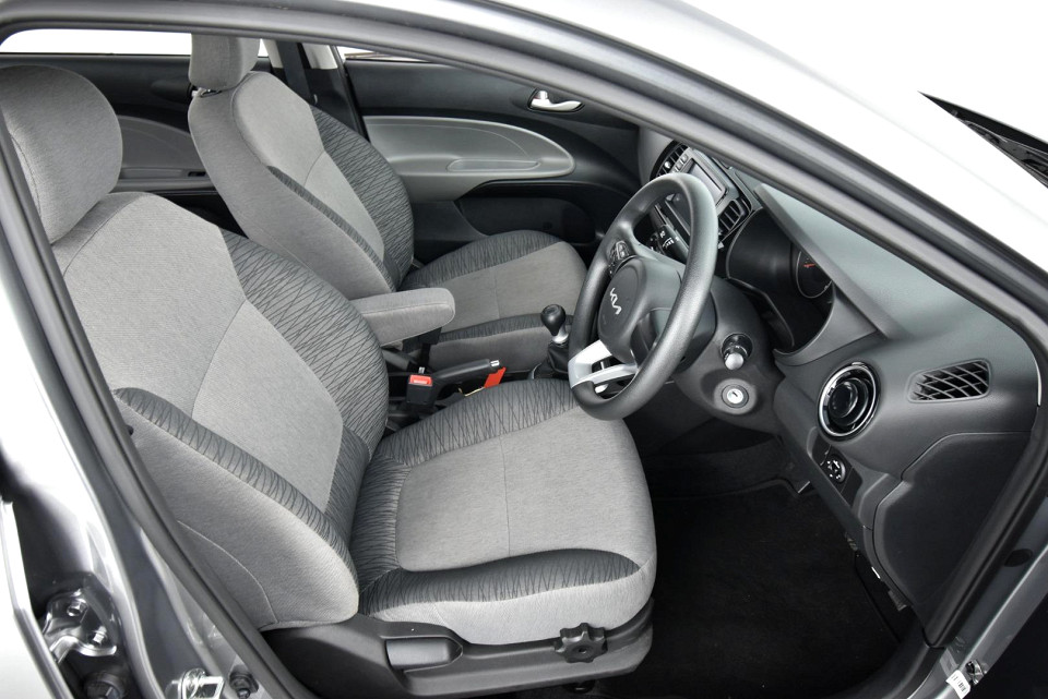 2024 KIA PEGAS 1.4 LX