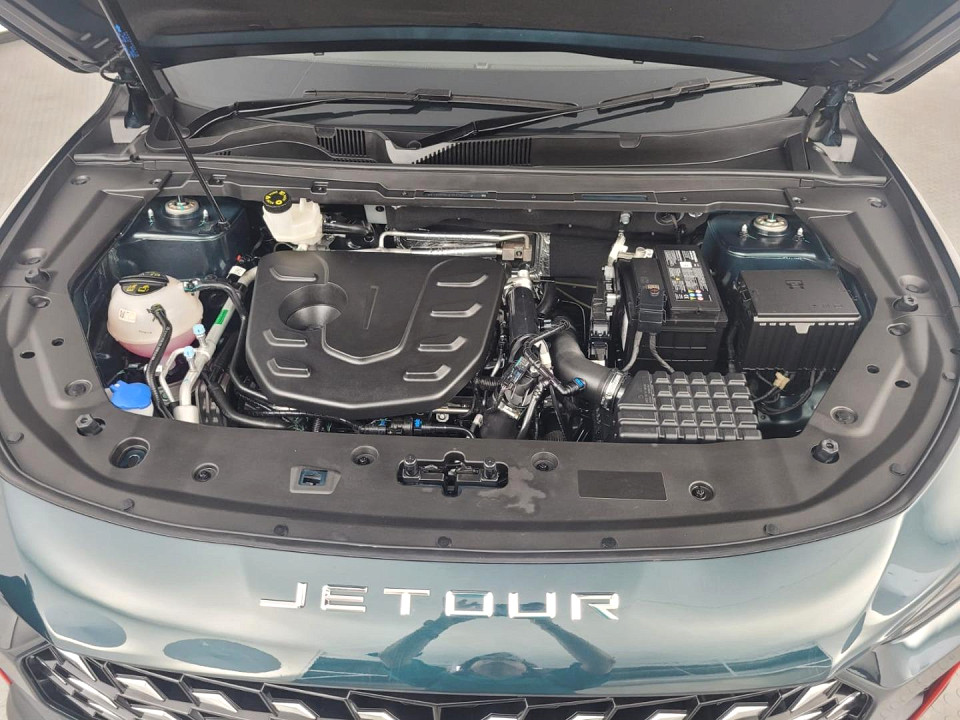 2025 JETOUR X70 PLUS 1.5T DELUXE