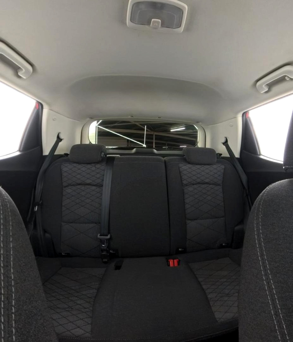 2025 MAHINDRA XUV3X0 1.2T MX3 AT