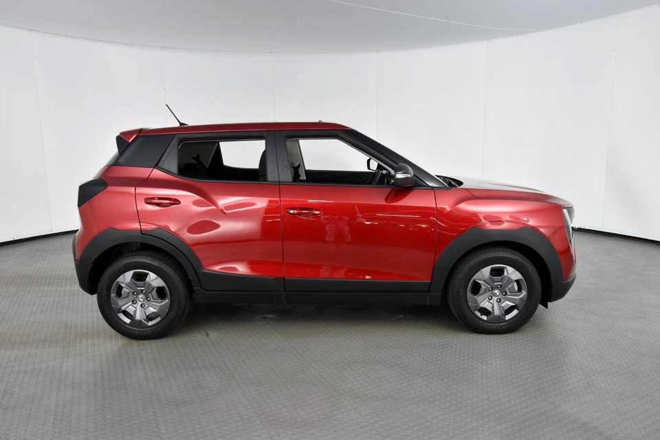 2025 MAHINDRA XUV3X0 1.2T MX3 AT