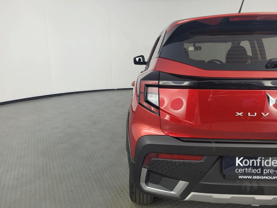 2025 MAHINDRA XUV3X0 1.2T MX3 AT