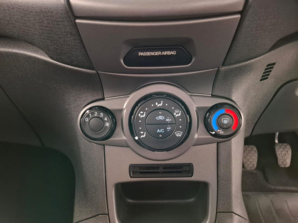 2014 FORD FIESTA 1.4 AMBIENTE AC+AUDIO+BT