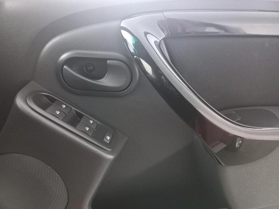 2014 RENAULT DUSTER 1.5 dCi DYNAMIQUE 4x2