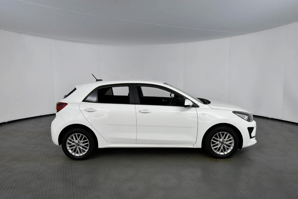 2021 KIA RIO 1.2 LS
