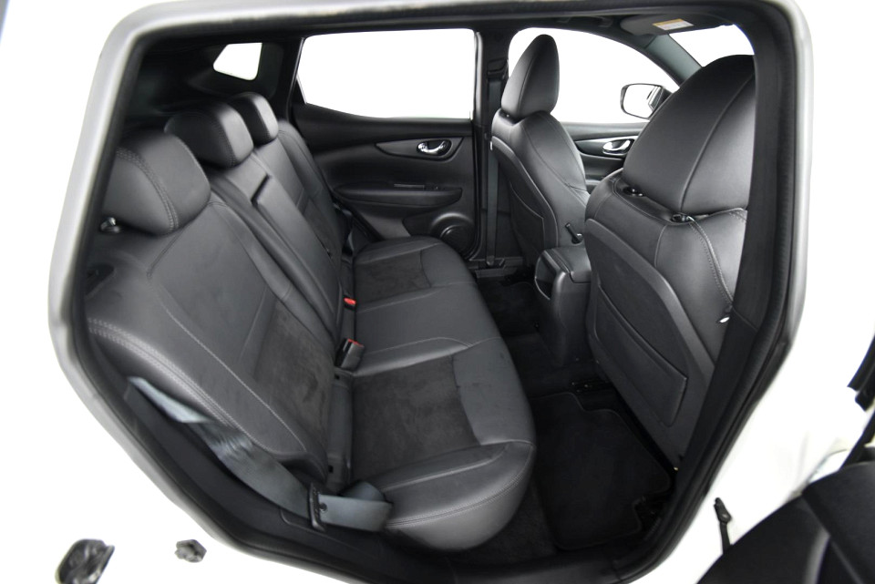 2021 NISSAN QASHQAI  A-IVI 1.2T Midnight Edition CVT