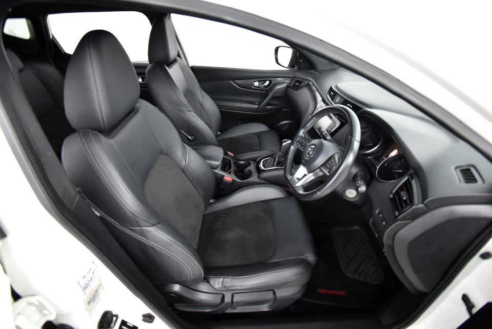 2021 NISSAN QASHQAI  A-IVI 1.2T Midnight Edition CVT