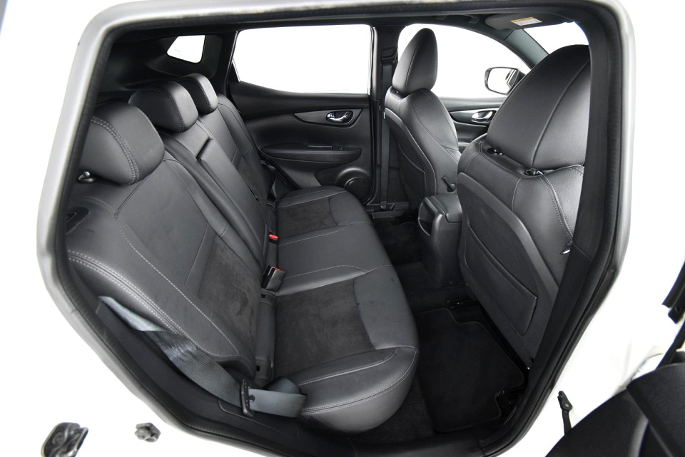 2021 NISSAN QASHQAI  A-IVI 1.2T Midnight Edition CVT